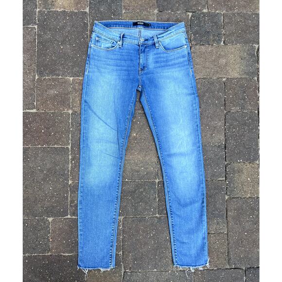 Hudson Mid rise frayed skinny jeans size 28 x29.5" - Picture 2 of 5